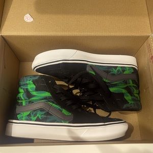 Vans Comfy-Cush SK8-Hi - boys size 4.5 NIB